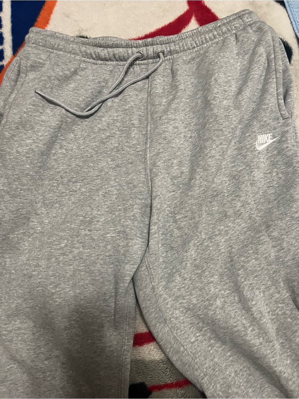 NIKE MENS JOGGER SWEATPANT IN USED CONDITION!